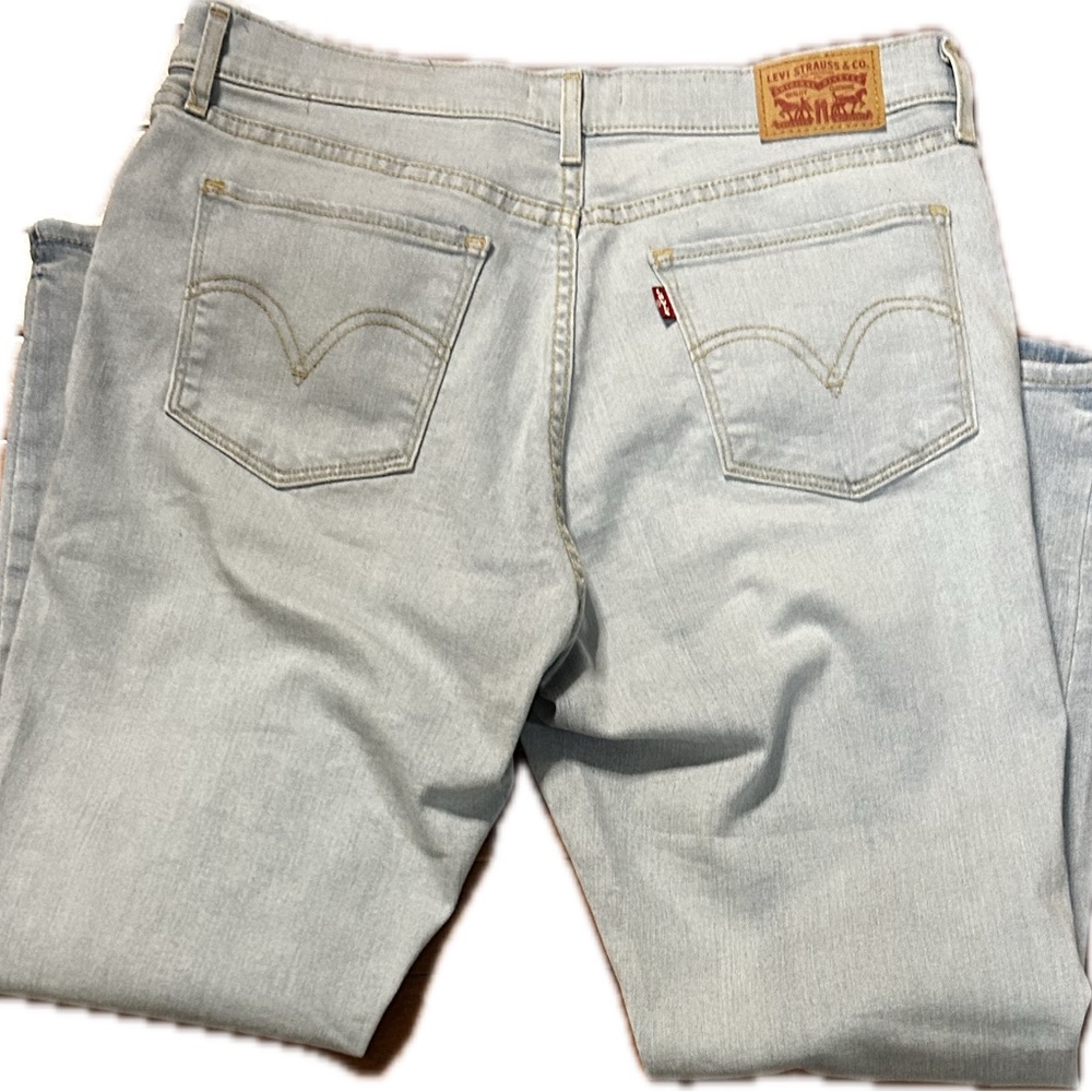 New w tag women’s Levi’s